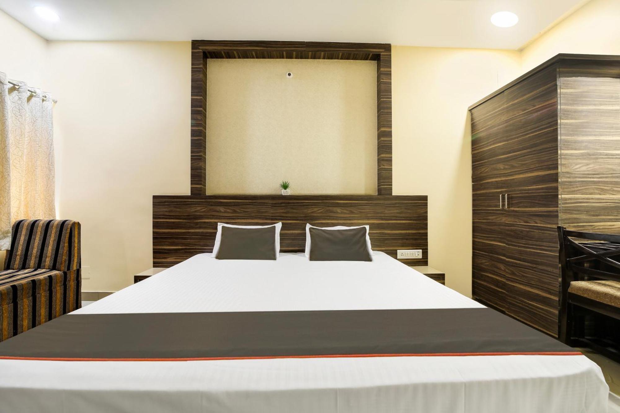 Collection O Hotel Silver Inn Бопал Екстериор снимка