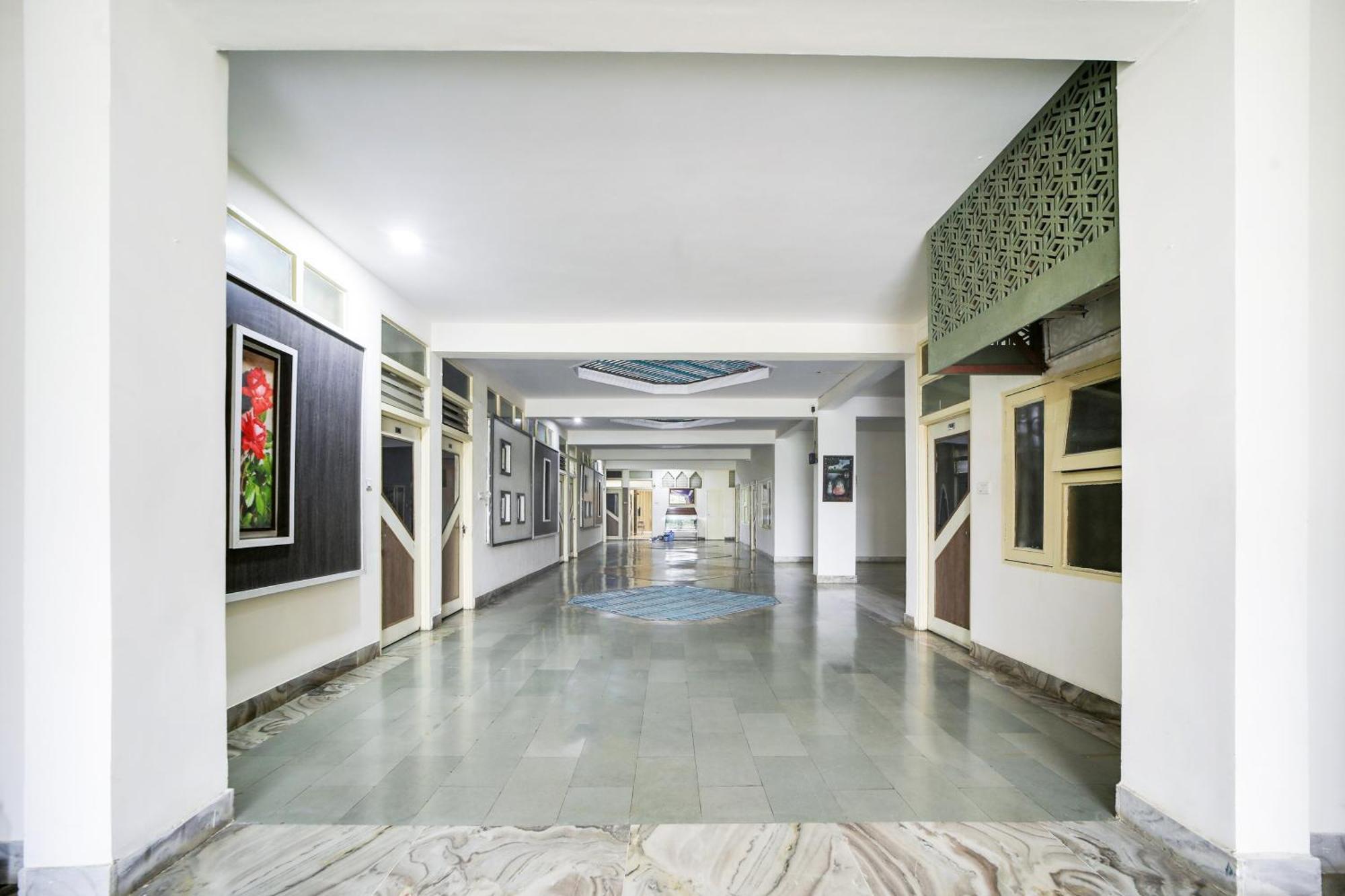 Collection O Hotel Silver Inn Бопал Екстериор снимка